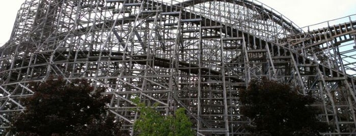 Mean Streak is one of World's Top Roller Coasters.