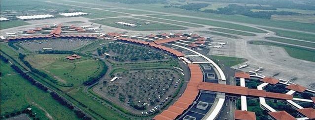Bandar Udara Internasional Soekarno-Hatta (CGK) is one of Jakarta.