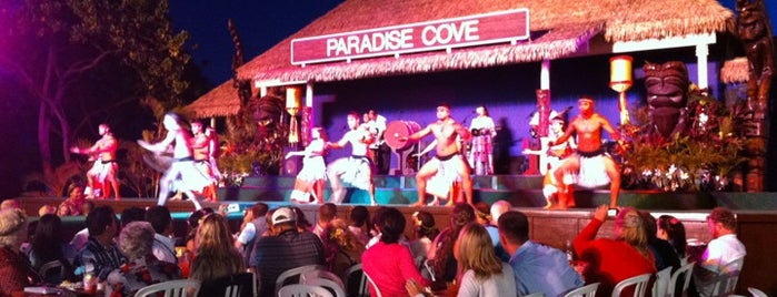 Paradise Cove Luau is one of Global Foot Print (글로발도장).