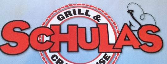 Schula's Grill And Crab House is one of Lugares favoritos de Lee.