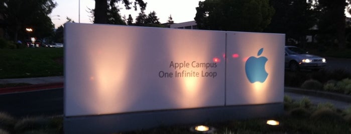 Apple Infinite Loop is one of San Francisco Scrapbook.