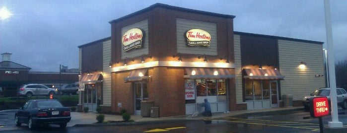 Tim Hortons is one of Katieさんのお気に入りスポット.