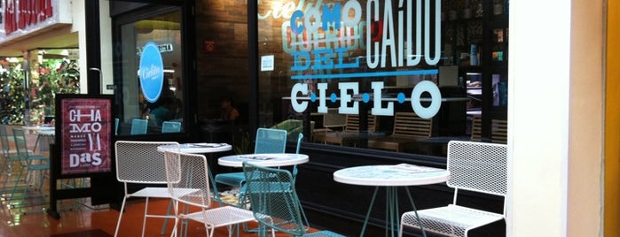 Cielito Querido Café is one of Orte, die Arizbeth gefallen.