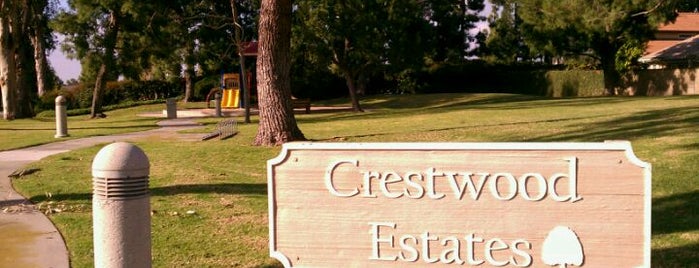 Crestwood Park is one of Irvine Parks.