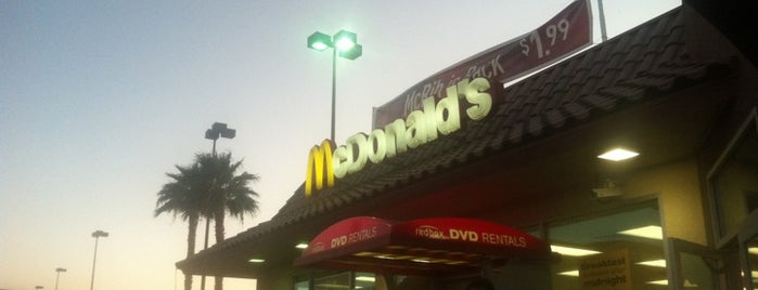 McDonald's is one of Orte, die Blaire gefallen.