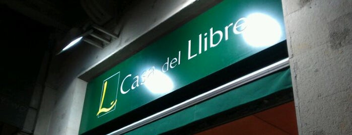 Casa del Libro is one of Lieux qui ont plu à We Love Veggie Burgers.