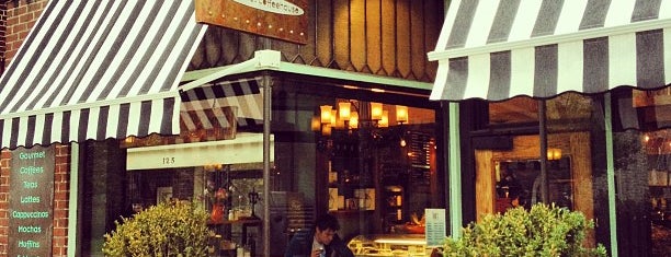 Saint's Cafe is one of Tempat yang Disukai Jason.
