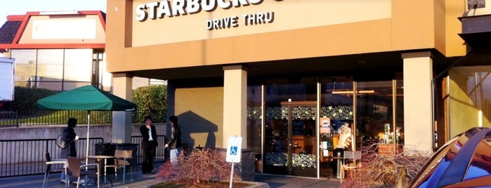 Starbucks is one of Eunさんのお気に入りスポット.