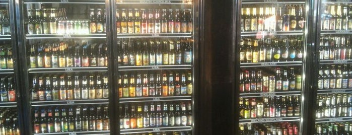 World of Beer is one of My #FamouslyHot Spots in Columbia SC | #VisitUS.