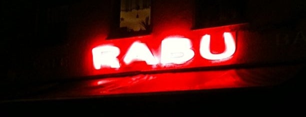 Rabu is one of สถานที่ที่บันทึกไว้ของ Michael.