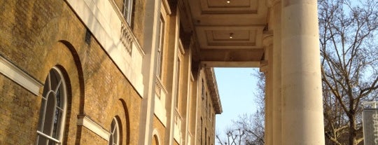 Saatchi Gallery is one of Spots to go- London.