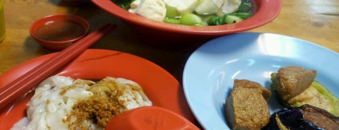 YHK Yong Tau Foo is one of Restaurant  & Cafe.