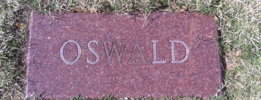 Lee Harvey Oswald's Grave is one of JFK Tour (Anniversary Edition).
