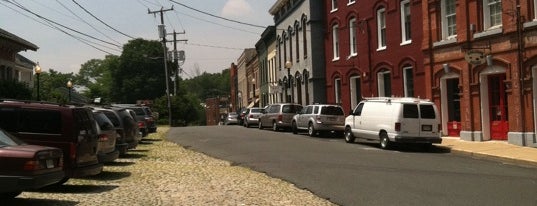 Historic Downtown Staunton is one of I 81 North.