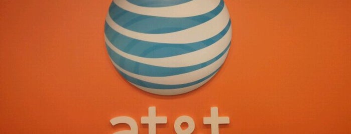 AT&T is one of Lugares favoritos de Cassandra.