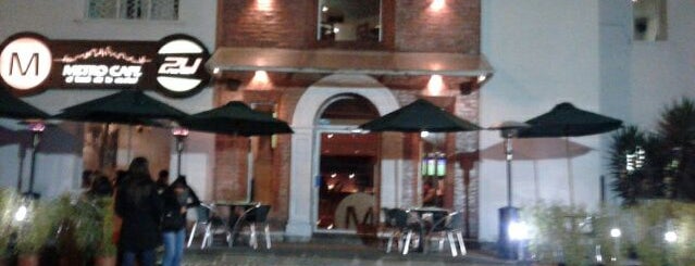 Metro Café is one of Tempat yang Disukai Porfirio.