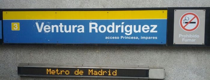 Metro Ventura Rodríguez is one of Lieux qui ont plu à Robert.