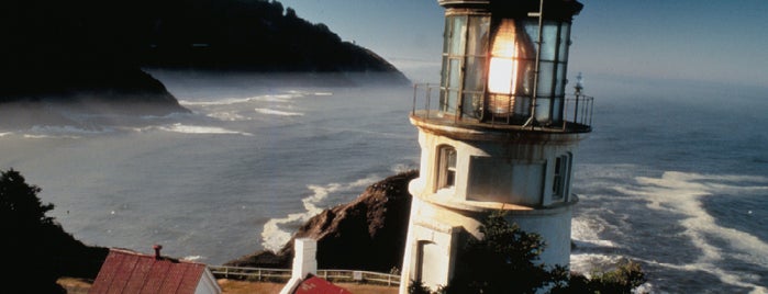 Heceta Lighthouse Bed & Breakfast is one of Eat Your Way Up the Coast.