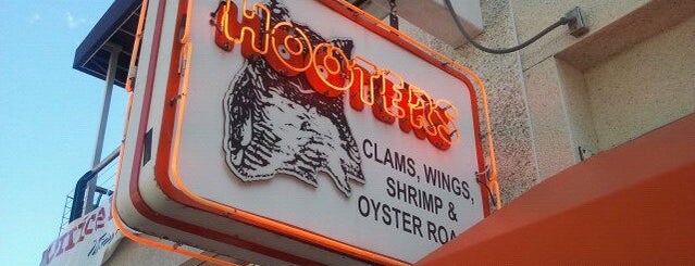Hooters is one of Hoiberg's "To Do" Jacksonville List.