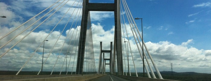 Puente Orinoquia is one of Tempat yang Disukai José.