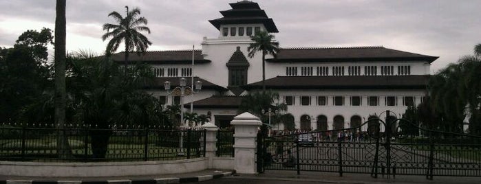 Gedung Sate is one of Bandung Adventure.