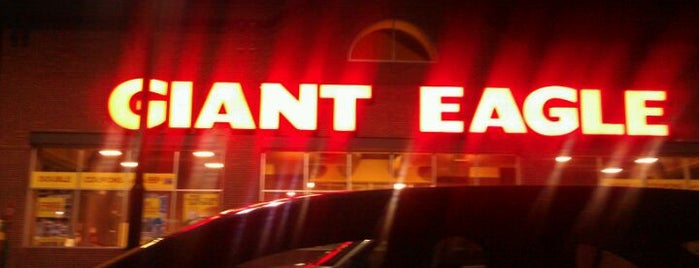 Giant Eagle Supermarket is one of Tiona’s Liked Places.