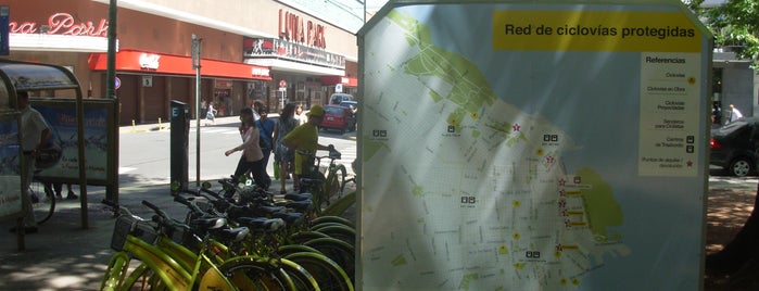 Estación 4 - Plaza Roma [Ecobici] is one of Ecobici (Bicicletas gratis en Buenos Aires).