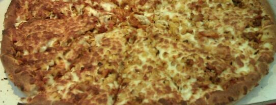 Caspian Pizza is one of James : понравившиеся места.