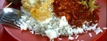 Nasi Lemak Antarabangsa is one of The Best Food Spot.