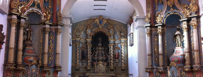 Paróquia de Nossa Senhora do Rosário e São Benedito is one of Igrejas e capelas.