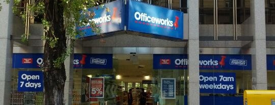 Officeworks is one of Neilさんのお気に入りスポット.