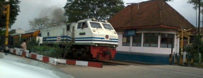 Stasiun Andir is one of Train Station Java.