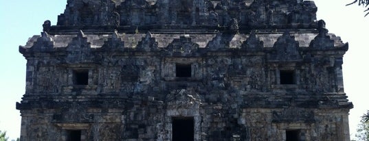 Candi Sari is one of Buddhist Temple in Java.