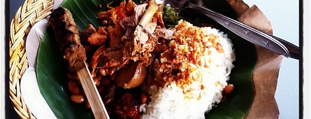 Nasi Ayam Kedewatan Ibu Mangku is one of Tempat Makan Maknyus - BALI.