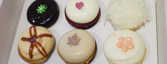 Georgetown Cupcake is one of places i want to go.