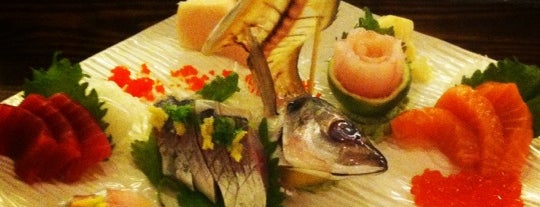 Sushi Nami Japanese Restaurant is one of Orte, die Chris gefallen.