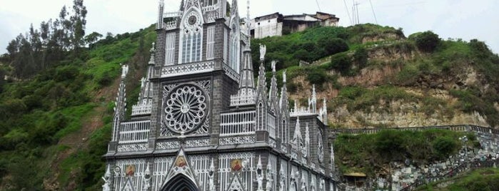 Santuario de Las Lajas is one of Lugares en Colombia!!!! :D.
