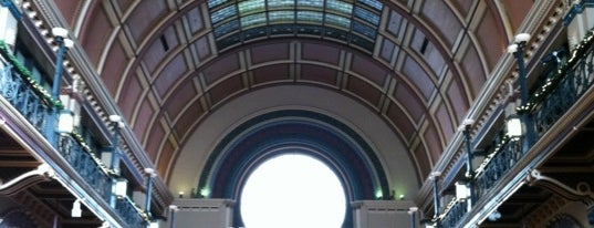 Union Station is one of Lugares favoritos de Rew.