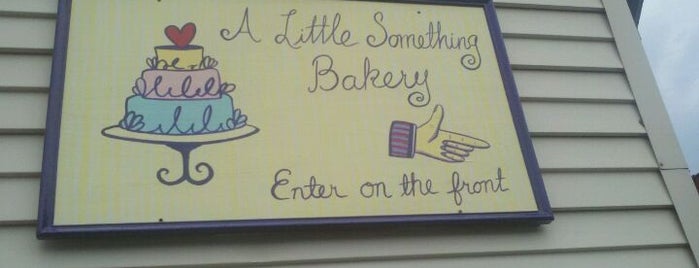 A Little Something Bakery is one of Orte, die P gefallen.