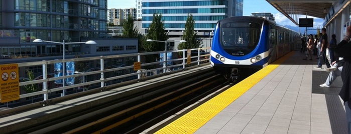 Richmond - Brighouse SkyTrain Station is one of Vancouver/ Canadá.