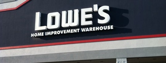 Lowe's is one of Tempat yang Disukai Dan.