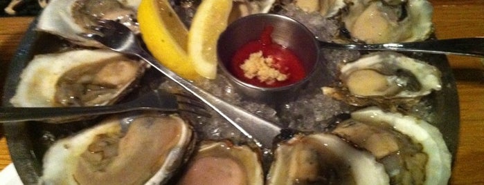 Sea Catch Restaurant is one of District of Oysters.