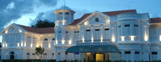 Macalister Mansion is one of Penang Wedding Venue.