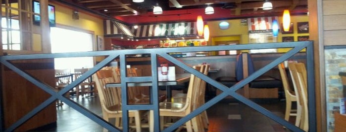 Fuddruckers is one of Places to Visit for Food in Jeddah.