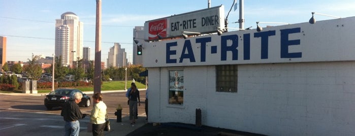 Eat-Rite Diner is one of What makes St. Louis AWESOME!!!.