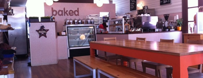 Bakehouse Bakery Cafe is one of Lugares guardados de Martina.