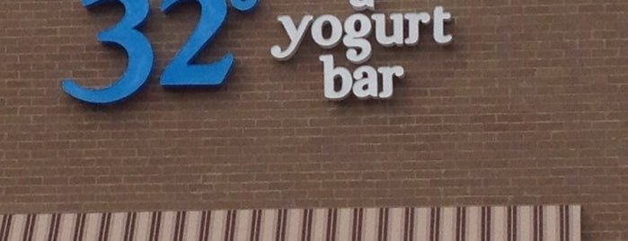 32 Degrees, A Yogurt Bar is one of Lieux sauvegardés par Nancy.