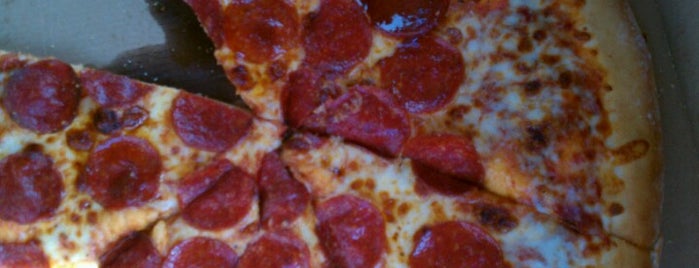 Little Caesars Pizza is one of Raquelさんのお気に入りスポット.