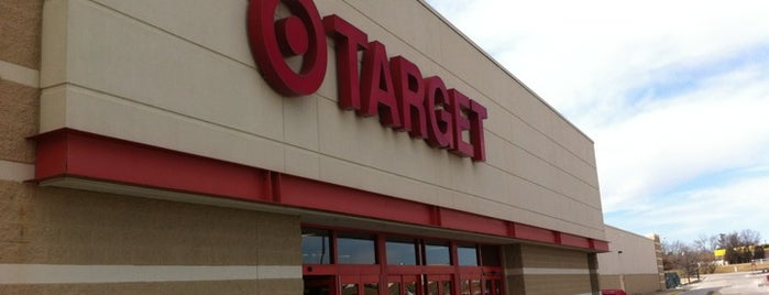 Target is one of Lugares favoritos de Ray.