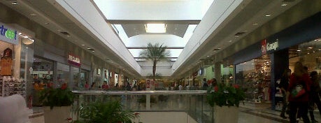 Shopping União de Osasco is one of Shoppings SP.